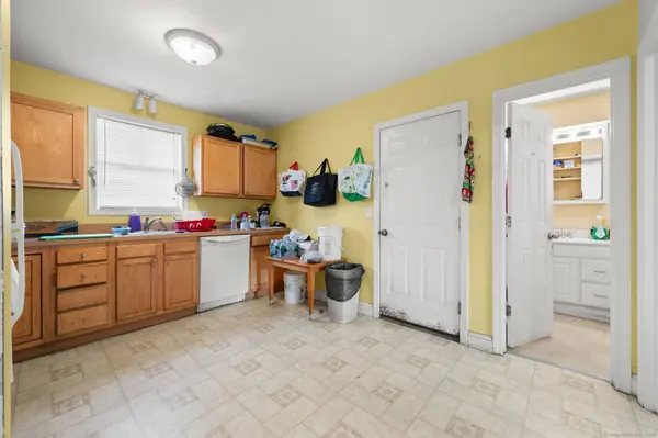 23 Steward Street, New London, CT 06320