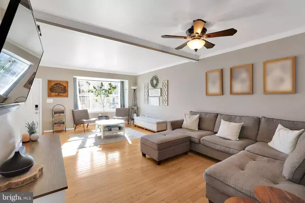 6996 VILLAGE STREAM PL, Gainesville, VA 20155