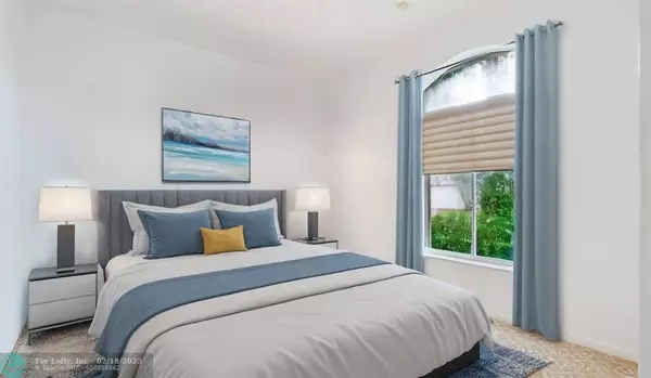 1161 W Bel Aire Dr, Pembroke Pines, FL 33027