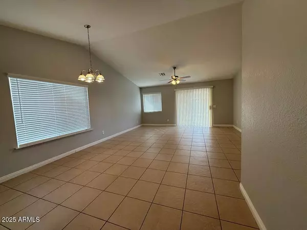 16125 W LINCOLN Street, Goodyear, AZ 85338