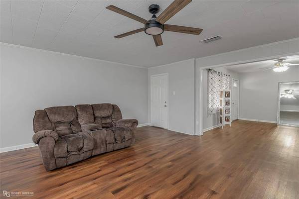 1812 Neptune Circle, Bossier City, LA 71112