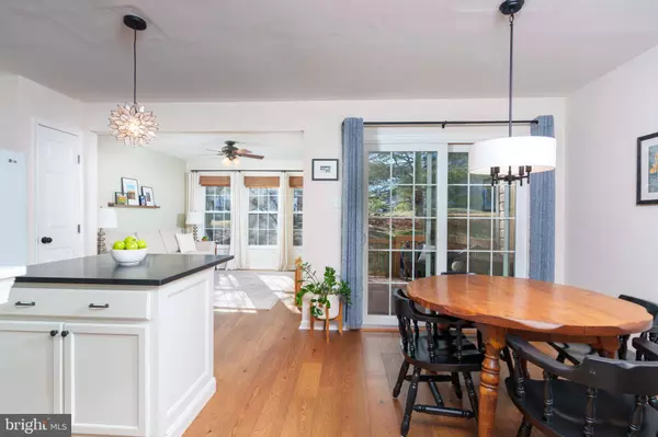 579 COACH HILL CT, West Chester, PA 19380