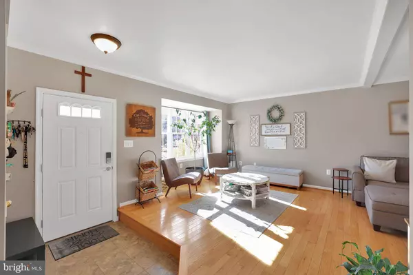 6996 VILLAGE STREAM PL, Gainesville, VA 20155