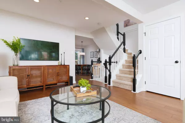 579 COACH HILL CT, West Chester, PA 19380