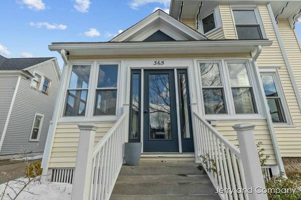 365 Maple Avenue, Holland, MI 49423