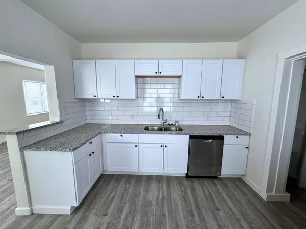 300 Twenty-Fourth ST, Alamogordo, NM 88310