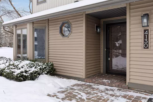 4130 Upland LN N, Plymouth, MN 55446