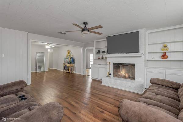 1812 Neptune Circle, Bossier City, LA 71112