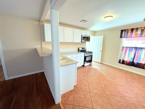 1514 Alaska AVE, Alamogordo, NM 88310