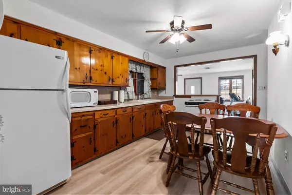 327 HAMILTON BLVD, Morrisville, PA 19067