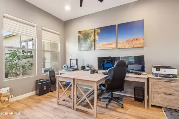 7662 W Artemisa Avenue, Peoria, AZ 85383