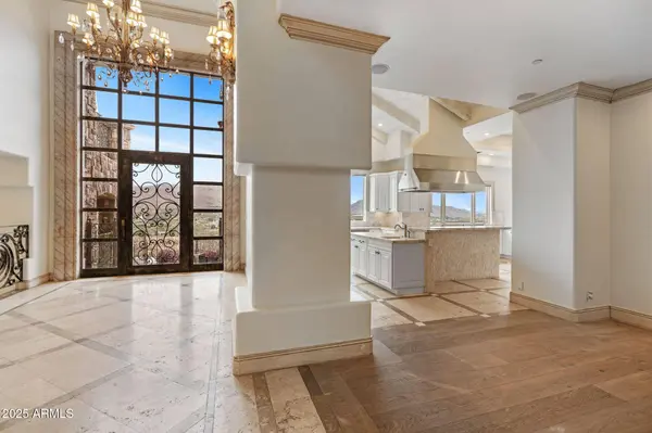 7929 N 55TH Street, Paradise Valley, AZ 85253