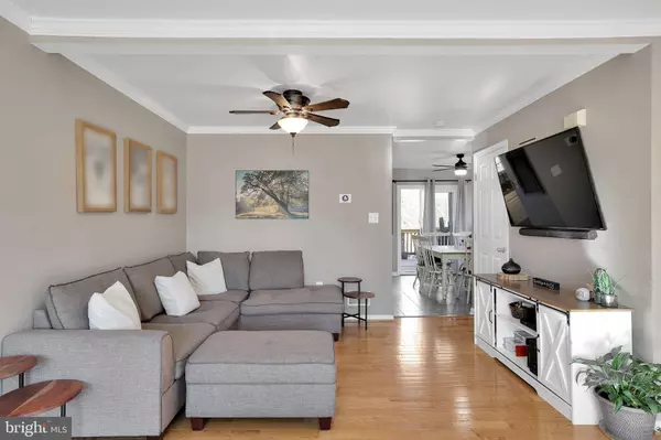 6996 VILLAGE STREAM PL, Gainesville, VA 20155