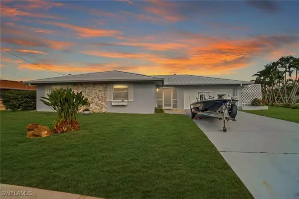 4532 Mackinaw AVE, North Fort Myers, FL 33903