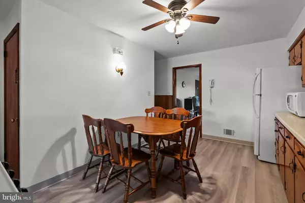 327 HAMILTON BLVD, Morrisville, PA 19067