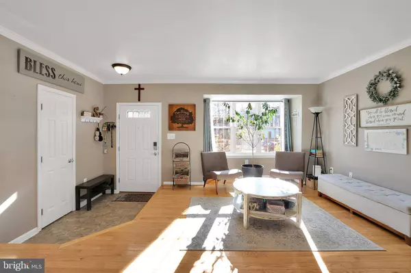 6996 VILLAGE STREAM PL, Gainesville, VA 20155