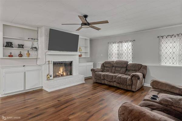 1812 Neptune Circle, Bossier City, LA 71112