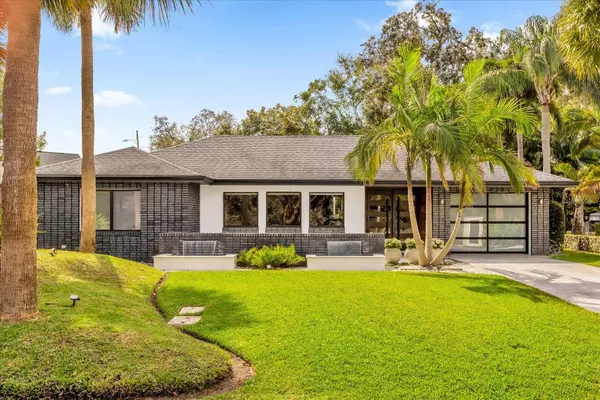 724 LAKE DAVIS DR, Orlando, FL 32806