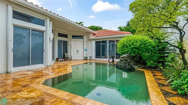 1161 W Bel Aire Dr, Pembroke Pines, FL 33027