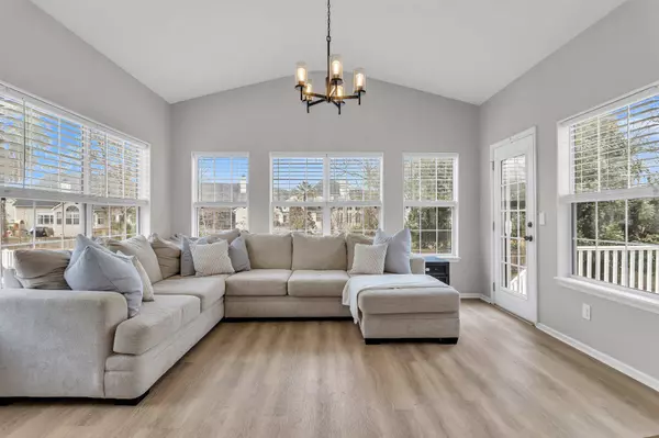 1821 Great Hope Dr, Mount Pleasant, SC 29466