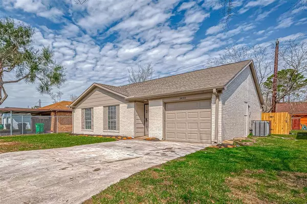 3430 Tidewater DR, Houston, TX 77045