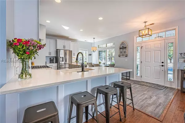 54 4th AVE, Bluffton, SC 29910