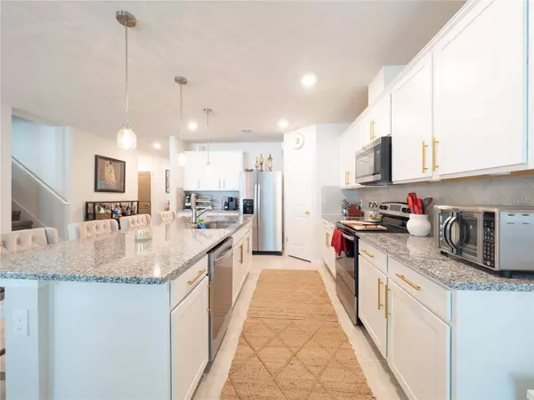 1217 MICHELANGELO LN, Winter Haven, FL 33884