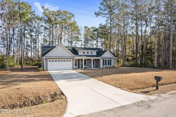 590 Boundary Loop RD NW, Calabash, NC 28467