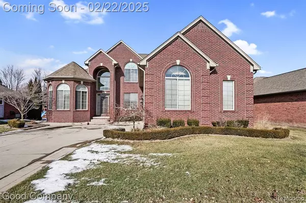 15729 TRAFALGAR Drive, Macomb, MI 48044
