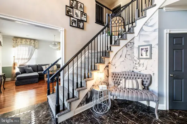 18 TAMWOOD LN, Sewell, NJ 08080