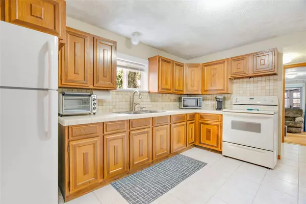 557 Violet AVE, Hyde Park, NY 12538