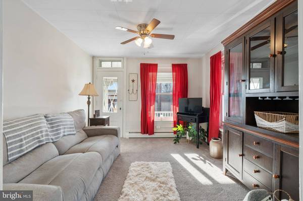 13 S 7TH ST, Emmaus, PA 18049