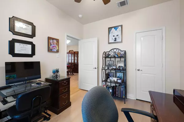 1117 Seminole Ln, Greenville, TX 75402-7731