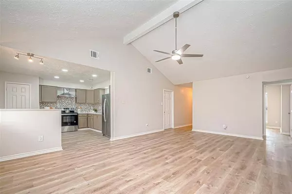 3430 Tidewater DR, Houston, TX 77045