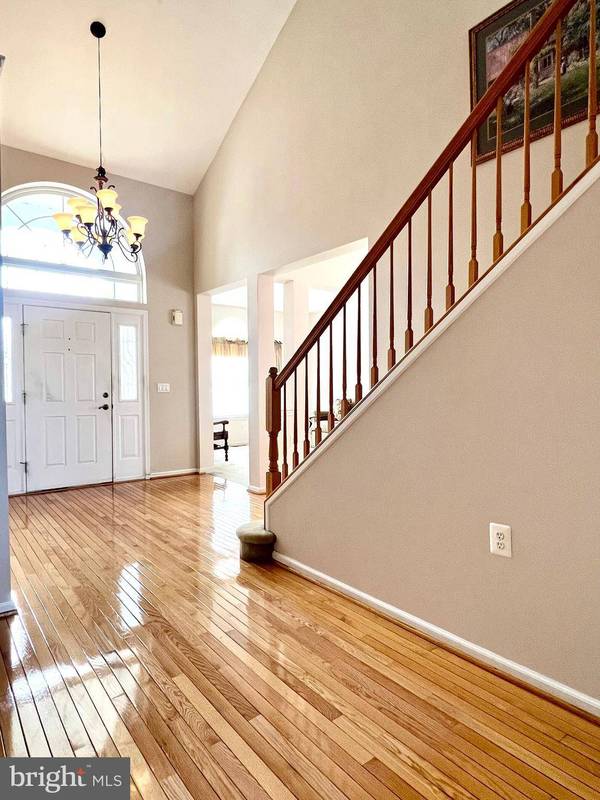 146 S FOUNDERS CT, Warrington, PA 18976