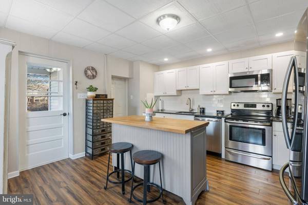 13 S 7TH ST, Emmaus, PA 18049