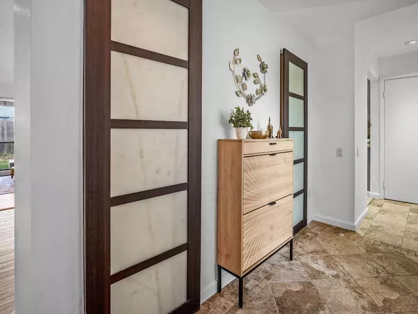 3037 Sand Dollar WAY, Sacramento, CA 95821