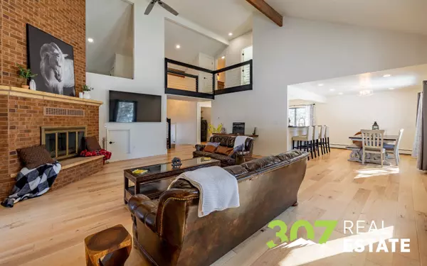 29 Schneider Rd, Cody, WY 82414