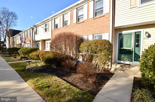 825 SOCIETY HILL, Cherry Hill, NJ 08003