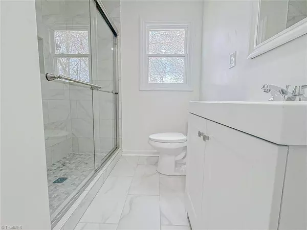 216 W Terrell ST, Greensboro, NC 27406