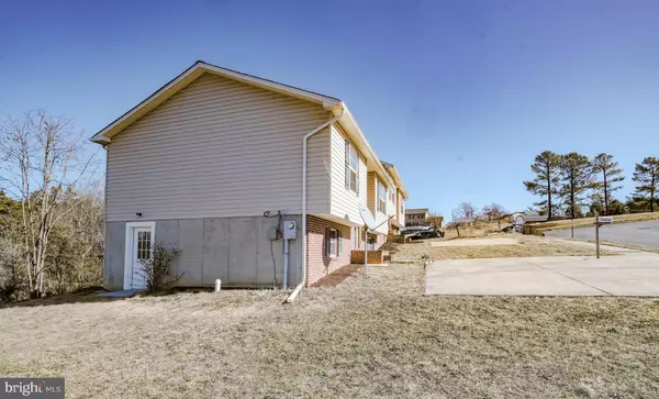 565 STONEWALL ST, Strasburg, VA 22657