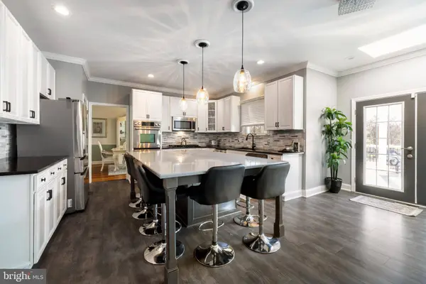 18 TAMWOOD LN, Sewell, NJ 08080