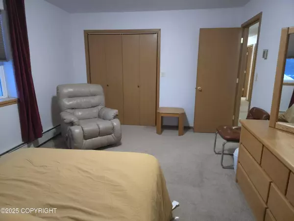 2211 Panigeo ST, Barrow, AK 99723