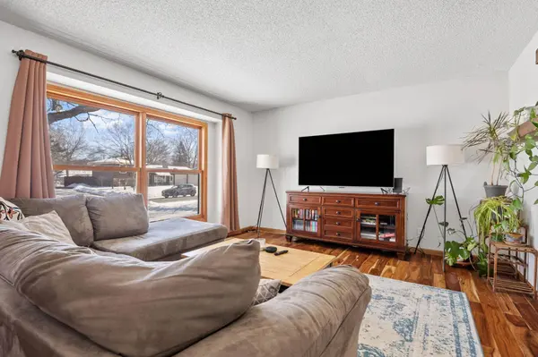 289 117th LN NE, Blaine, MN 55434