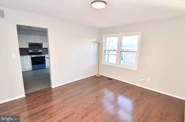 825 SOCIETY HILL, Cherry Hill, NJ 08003