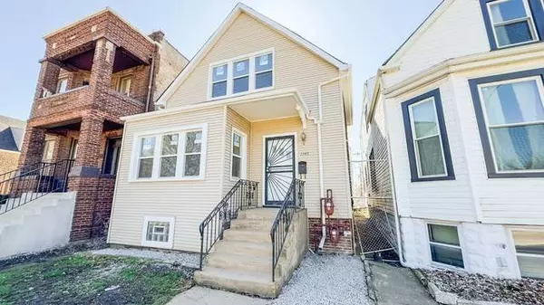 1345 W Marquette RD, Chicago, IL 60636