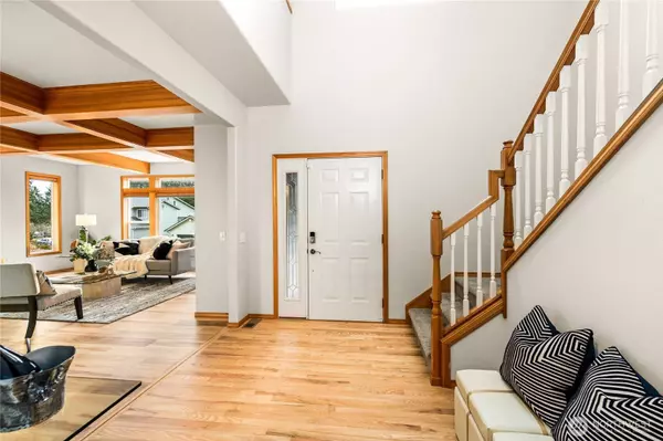 1417 195th PL SW, Lynnwood, WA 98036