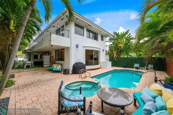 2301 N Atlantic Blvd, Fort Lauderdale, FL 33305