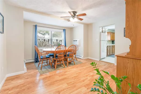 557 Violet AVE, Hyde Park, NY 12538