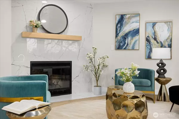 6525 37th AVE NE, Seattle, WA 98115